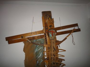 „Alltäglich“ - Christus-Figur von Ulrich Linhoff im Ev. Stephanus-Gemeindezentrum
